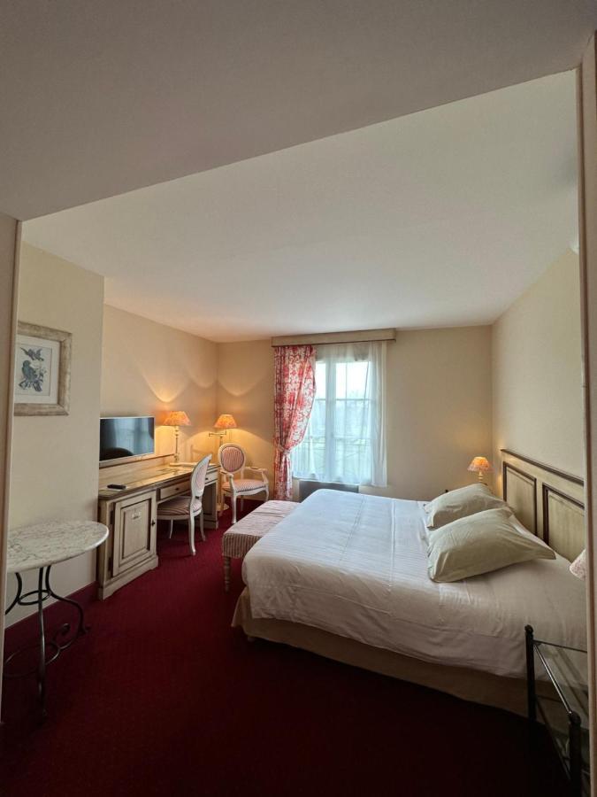 Hotel Domaine De L'Orangerie Bonnat Esterno foto