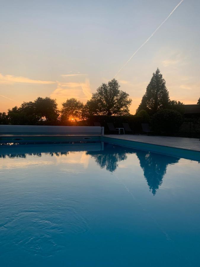 Hotel Domaine De L'Orangerie Bonnat Esterno foto