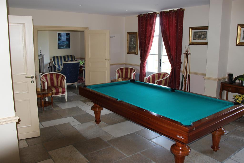 Hotel Domaine De L'Orangerie Bonnat Esterno foto