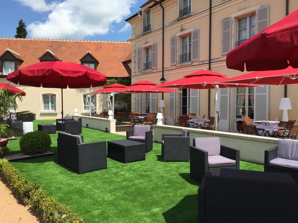 Hotel Domaine De L'Orangerie Bonnat Esterno foto