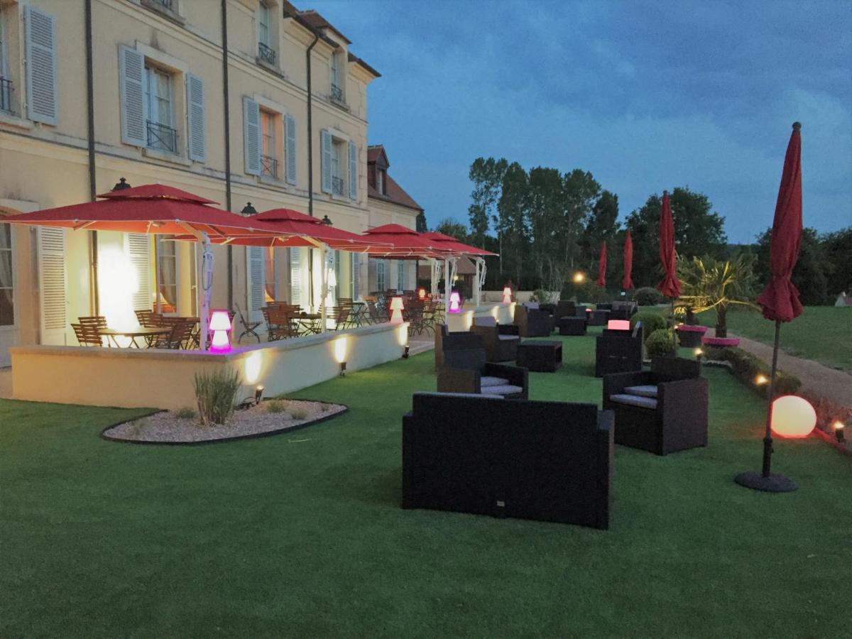 Hotel Domaine De L'Orangerie Bonnat Esterno foto