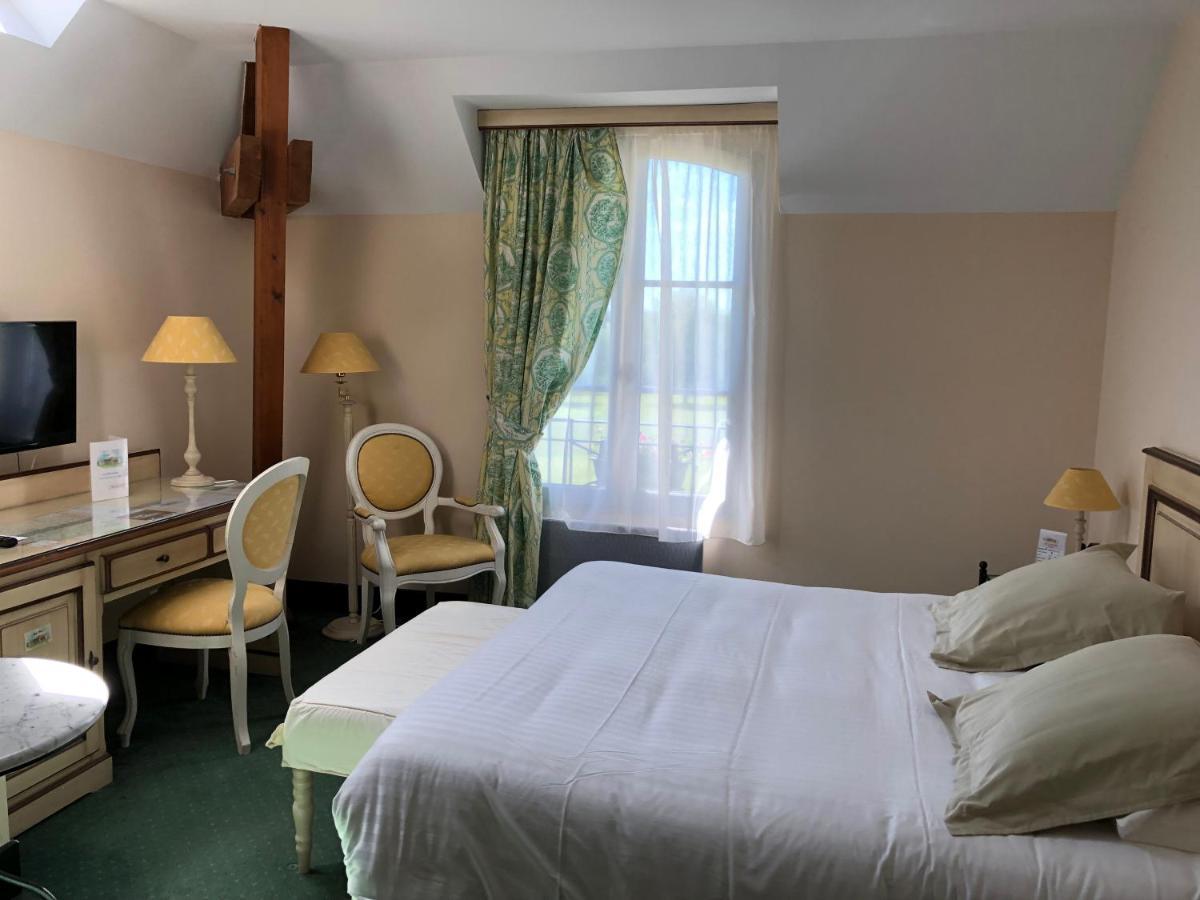 Hotel Domaine De L'Orangerie Bonnat Esterno foto